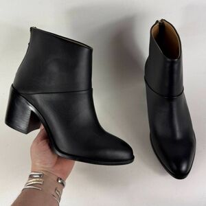 Nisolo Dari Commuter Boot Women's 9 Triple Black Leather Pull On Almond Toe